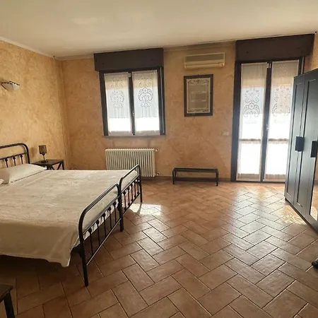 Noi 2 Bed & Breakfast